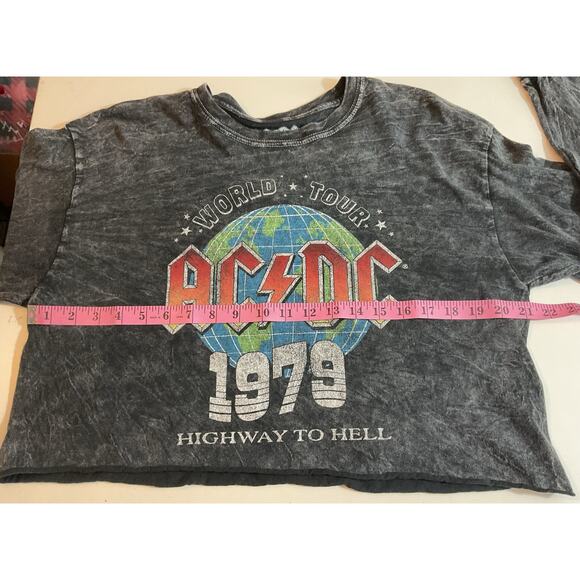AC/DC 2021 World Tour 1979 Highway To Hell Crop Top Belly Shirt Womens M/L - Picture 3 of 7